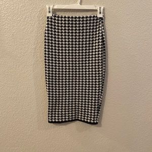 Women’s Americana Pencil skirt black & white Sz M